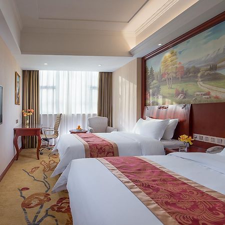Vienna Hotel Zhongshan Guzhen Town Center מראה חיצוני תמונה