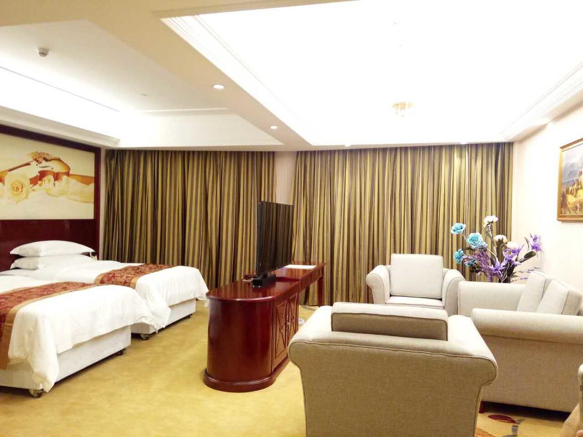 Vienna Hotel Zhongshan Guzhen Town Center מראה חיצוני תמונה