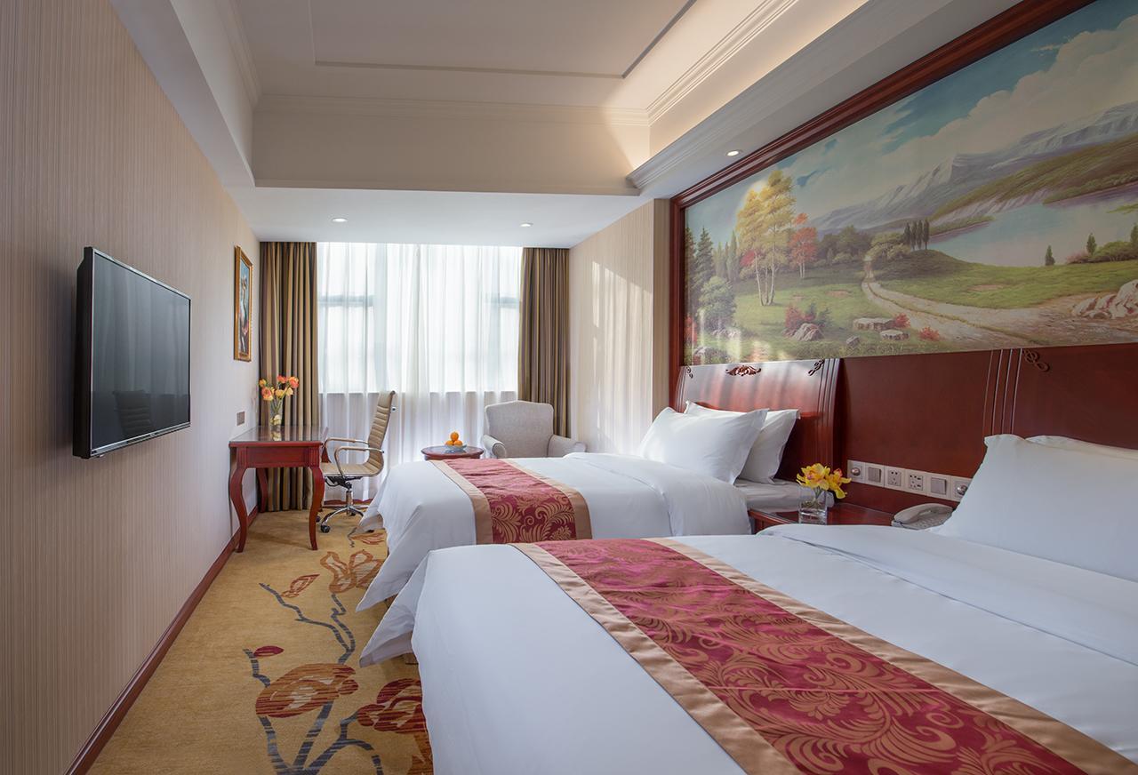 Vienna Hotel Zhongshan Guzhen Town Center מראה חיצוני תמונה